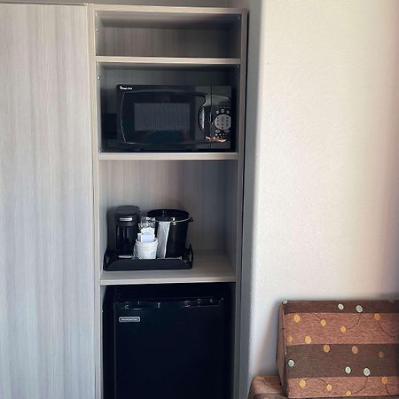 Microtel Inn And Suites Кларксвилл Экстерьер фото